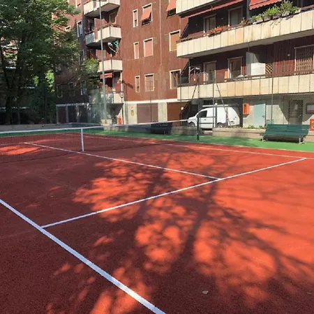 Bwr - Near Mico, Alberti Milán